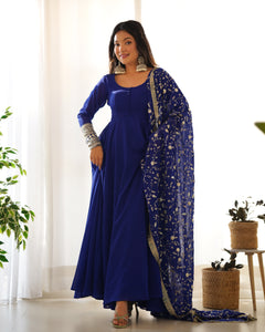 PRANAVI ANARKALI DUPATTA SET