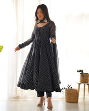 Load image into Gallery viewer, BLACK LAHERIYA ANARKALI DUPPTA SET
