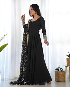 ASTRA ANARKALI DUPATTA SET