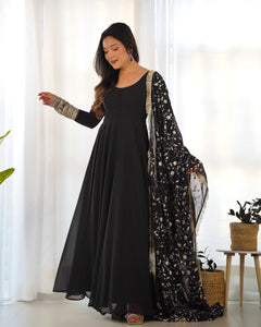 ASTRA ANARKALI DUPATTA SET