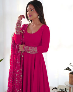 CELTI ANARKALI DUPATTA SET