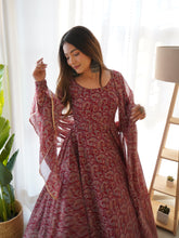 Load image into Gallery viewer, MUSKYT ANARKALI DUPATTA SET
