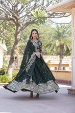 Load image into Gallery viewer, AISHA GREEN LEHENGA CHOLI SET
