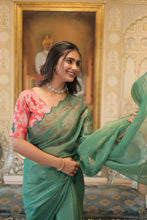 Load image into Gallery viewer, JAIRO VISCOSE JACQUARD SAREE
