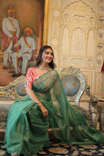 Load image into Gallery viewer, JAIRO VISCOSE JACQUARD SAREE
