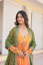 Load image into Gallery viewer, SUNLIT-DAY SALWAR SUIT
