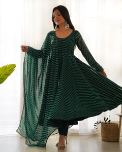 GREEN LAHERIYA ANARKALI DUPPTA SET