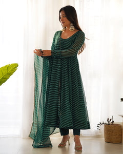 GREEN LAHERIYA ANARKALI DUPPTA SET